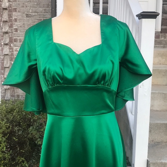 Voodoo Vixen Green Dress - Picture 2 of 7